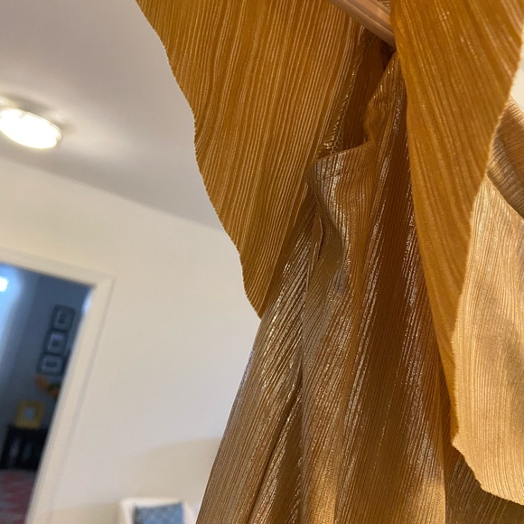 Evening golden formal top - Picture 3 of 5